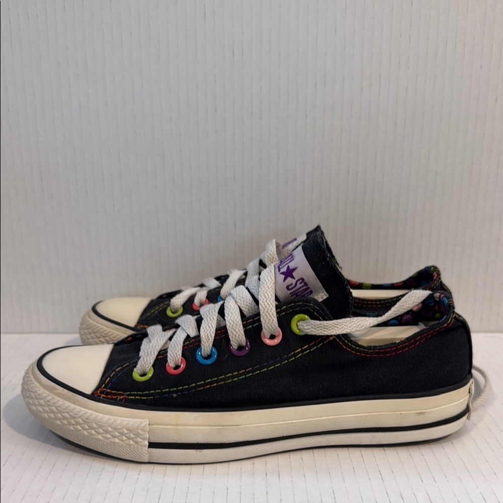 Converse Black Sneakers with Rainbow Eyelets (sz 7) - Picture 4 of 6